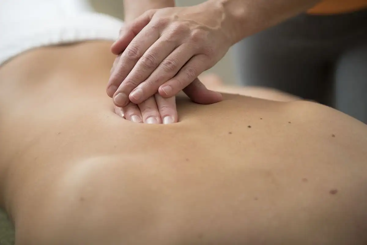 Friskvårdsmassage på City Kiropraktik i Västerås
